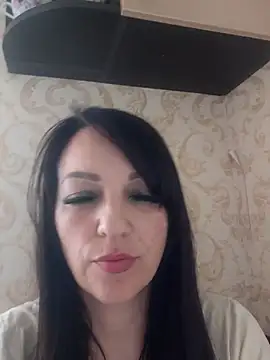Snapshot of MalvikaLov chatting on 4, 5, 2026 MalvikaLov online show from 4, 5, 2026