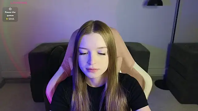 Eva Th0mpson online show from 2, 7, 2026