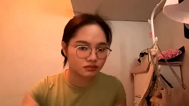 Snapshot of GalinaLente chatting on 3, 5, 2026 GalinaLente online show from 3, 5, 2026