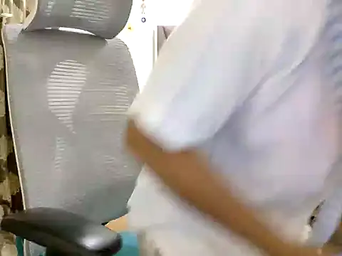 Snapshot of DR_Salini chatting on 12, 5, 2026 DR Salini online show from 12, 5, 2026