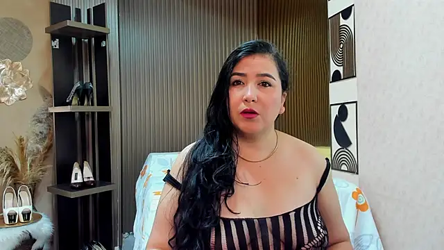 Snapshot of BBWLuxuryMuse chatting on 3, 5, 2026 BBWLuxuryMuse online show from 3, 5, 2026