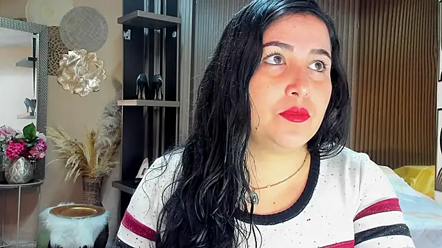 Snapshot of BBWLuxuryMuse chatting on 20, 5, 2026 BBWLuxuryMuse online show from 20, 5, 2026