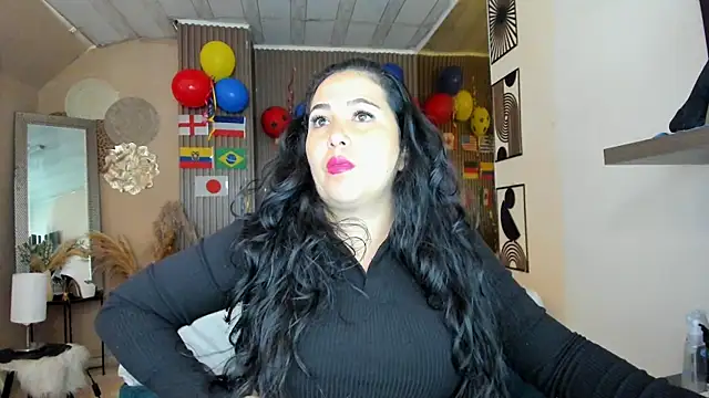 Snapshot of BBWLuxuryMuse chatting on 17, 6, 2026 BBWLuxuryMuse online show from 17, 6, 2026