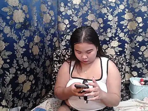 Snapshot of hotchickgirl chatting on 5, 7, 2026 hotchickgirl online show from 5, 7, 2026