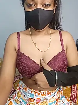Snapshot of Menaxi_Baby7 chatting on 17, 5, 2026 Menaxi Baby7 online show from 17, 5, 2026