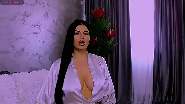 Snapshot of RheaLynn28 chatting on 5, 5, 2026 RheaLynn28 online show from 5, 5, 2026