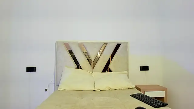 Snapshot of Milly610 chatting on 12, 5, 2026 Milly610 online show from 12, 5, 2026