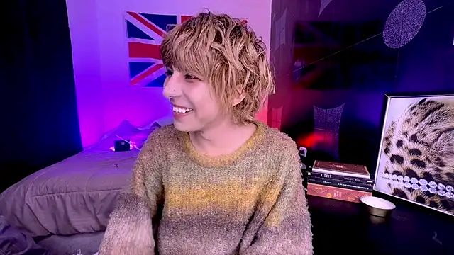 Snapshot of Aronn_44 chatting on 8, 7, 2026 Aronn 44 online show from 8, 7, 2026