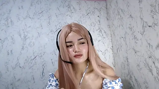 Snapshot of CarlettaAsselin chatting on 4, 5, 2026 CarlettaAsselin online show from 4, 5, 2026