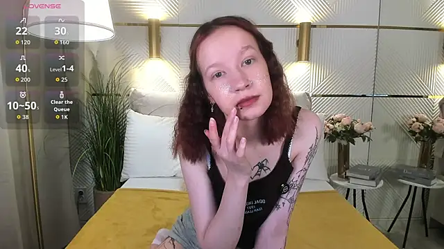 Snapshot of Mi_Mi_Mia chatting on 4, 7, 2026 Mi Mi Mia online show from 4, 7, 2026