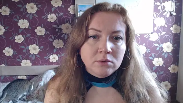 Snapshot of Kate_R chatting on 17, 6, 2026 Kate R online show from 17, 6, 2026