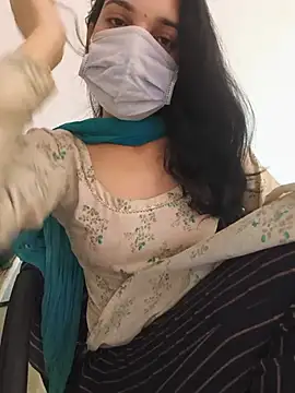 Snapshot of zoya_baby_ chatting on 29, 5, 2026 zoya baby online show from 29, 5, 2026
