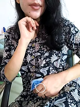 Snapshot of zoya_baby_ chatting on 3, 6, 2026 zoya baby online show from 3, 6, 2026