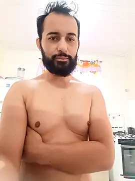 Snapshot of LuccaGonzalez chatting on 2, 5, 2026 LuccaGonzalez online show from 2, 5, 2026