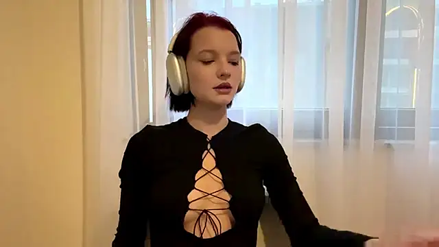 Snapshot of RiaFoxHi chatting on 2, 5, 2026 RiaFoxHi online show from 2, 5, 2026