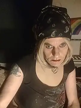 Snapshot of rustle1 chatting on 13, 5, 2026 rustle1 online show from 13, 5, 2026