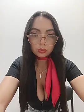 Snapshot of JENNIFER__03 chatting on 22, 5, 2026 JENNIFER 03 online show from 22, 5, 2026