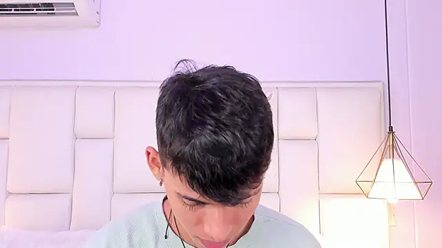Snapshot of JacobFerrer chatting on 4, 5, 2026 JacobFerrer online show from 4, 5, 2026