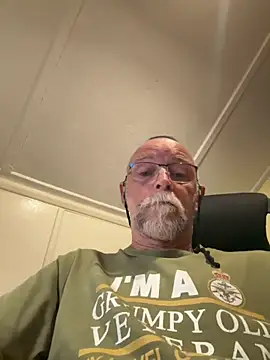 Snapshot of Moonraker64 chatting on 28, 6, 2026 Moonraker64 online show from 28, 6, 2026