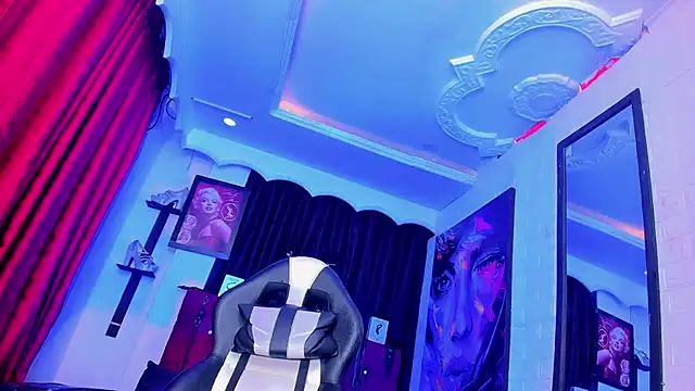 Snapshot of Mia_Colucci25 chatting on 25, 6, 2026 Mia Colucci25 online show from 25, 6, 2026