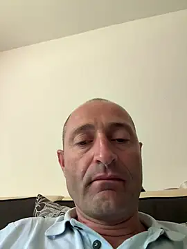 Snapshot of vladgree chatting on 10, 5, 2026 vladgree online show from 10, 5, 2026