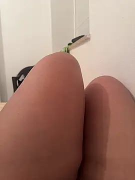 Curvy anal1 online show from 9, 6, 2026
