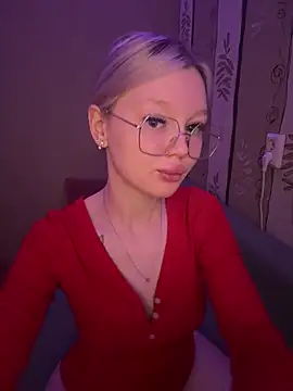 Snapshot of Velvet_Doll_ chatting on 11, 5, 2026 Velvet Doll online show from 11, 5, 2026