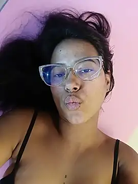 Snapshot of Raven_stonee01 chatting on 15, 5, 2026 Raven stonee01 online show from 15, 5, 2026