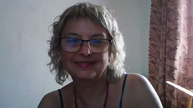 Snapshot of ElizabethGorden chatting on 17, 7, 2026 ElizabethGorden online show from 17, 7, 2026