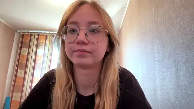 Snapshot of MableBelnap chatting on 5, 5, 2026 MableBelnap online show from 5, 5, 2026