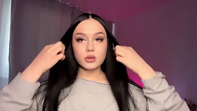 Snapshot of PlushPeep chatting on 5, 5, 2026 PlushPeep online show from 5, 5, 2026