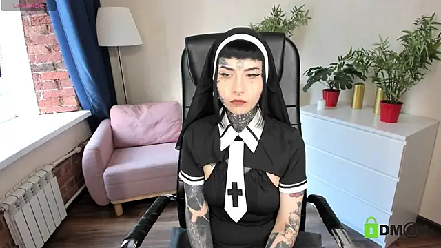 Snapshot of Bloood__Mary chatting on 5, 6, 2026 Bloood Mary online show from 5, 6, 2026