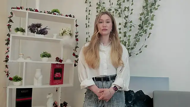 Snapshot of JodiGoney chatting on 5, 5, 2026 JodiGoney online show from 5, 5, 2026