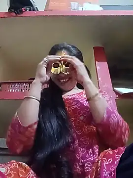Snapshot of Life_Of_Diya chatting on 8, 5, 2026 Life Of Diya online show from 8, 5, 2026