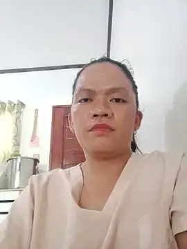Snapshot of Queen_day chatting on 8, 5, 2026 Queen day online show from 8, 5, 2026