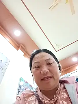 Snapshot of YeuAnhbigcock chatting on 4, 5, 2026 YeuAnhbigcock online show from 4, 5, 2026