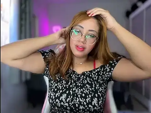 Snapshot of CutieVictoria chatting on 4, 5, 2026 CutieVictoria online show from 4, 5, 2026