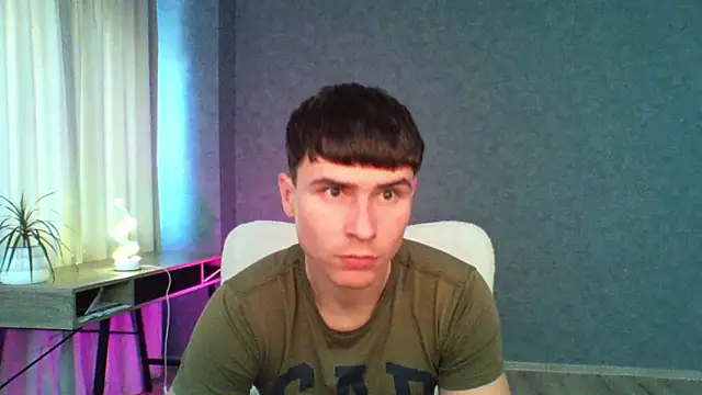 Snapshot of leo__nid chatting on 5, 5, 2026 leo nid online show from 5, 5, 2026