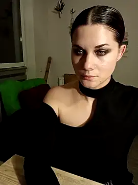 Snapshot of LunarVoltage chatting on 12, 5, 2026 LunarVoltage online show from 12, 5, 2026