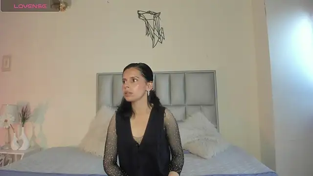 Snapshot of Shanttal_queen chatting on 7, 5, 2026 Shanttal queen online show from 7, 5, 2026