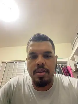 Snapshot of Falcaohot chatting on 4, 5, 2026 Falcaohot online show from 4, 5, 2026