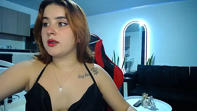 Snapshot of sweet_bella_29 chatting on 14, 6, 2026 sweet bella 29 online show from 14, 6, 2026