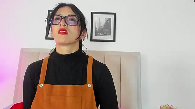 ZarayFeet online show from 24, 5, 2026