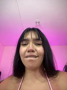 Snapshot of Tania_Tay chatting on 11, 5, 2026 Tania Tay online show from 11, 5, 2026