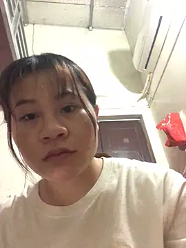 YuZi Vietgirl online show from 17, 5, 2026
