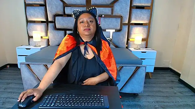 Snapshot of Rachell_Carter chatting on 6, 5, 2026 Rachell Carter online show from 6, 5, 2026