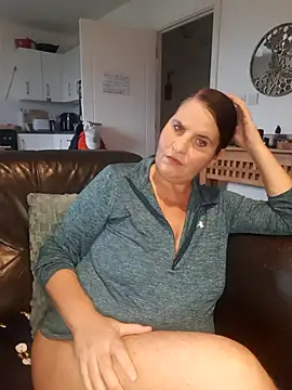 Snapshot of Velvet-Milf chatting on 22, 6, 2026 Velvet-Milf online show from 22, 6, 2026
