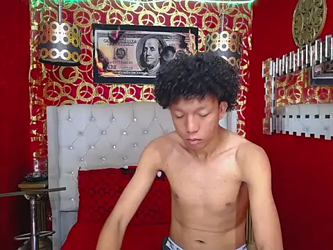 Snapshot of skinny20boy chatting on 13, 7, 2026 skinny20boy online show from 13, 7, 2026