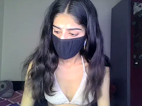 Snapshot of SASSY__BABY_ chatting on 6, 5, 2026 SASSY BABY online show from 6, 5, 2026