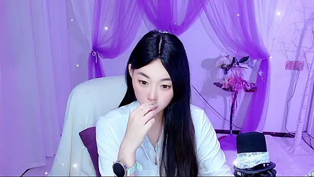 Snapshot of Tili_Lucky chatting on 7, 7, 2026 Tili Lucky online show from 7, 7, 2026